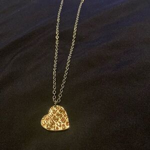Guess heart necklace